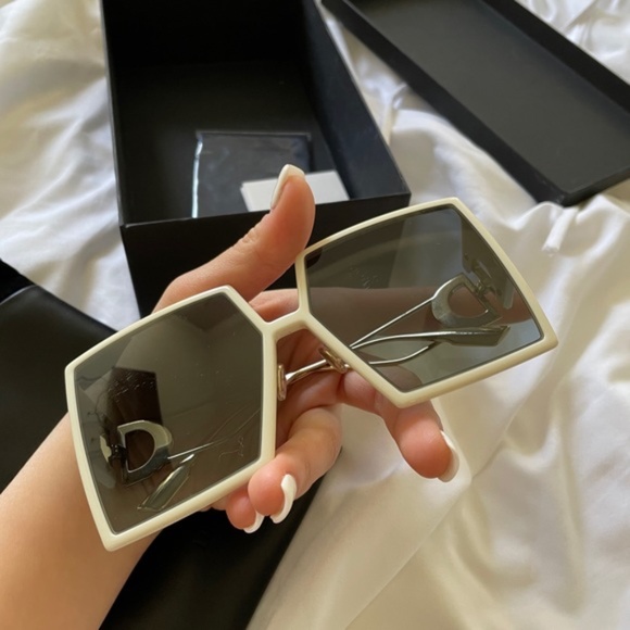 Dior 30 Ivory Square Sunglasses - Picture 1 of 5